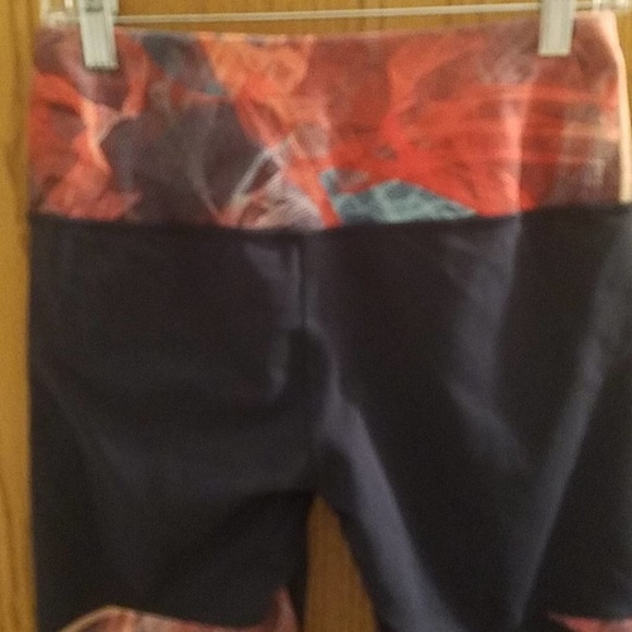 THE NORTH FACE Navy Blue FLASH DRY HIGH WAIST Colorful Leggings Sz L - Picture 3 of 7